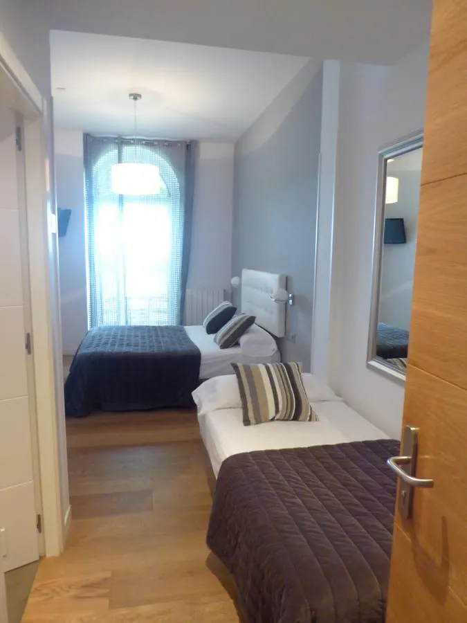 Cr Luarri Hotel San Sebastian